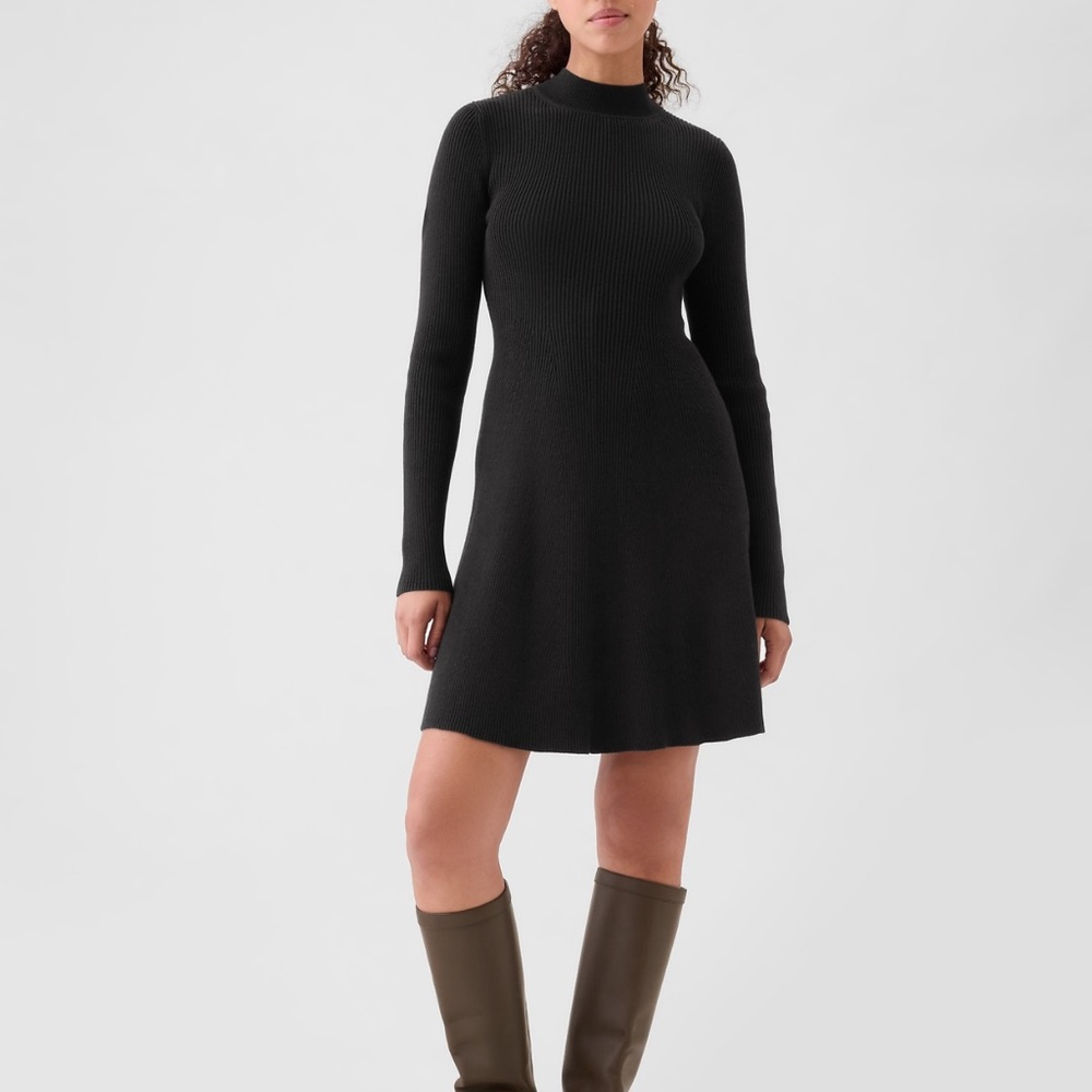 GAP Black Long Sleeve Knee-Length Sheath Dress